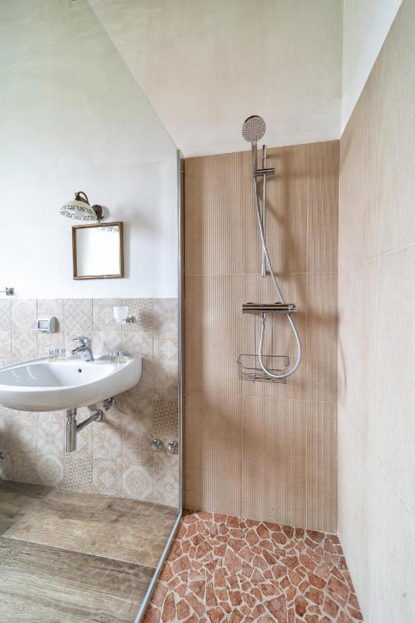 Agriturismo Tenuta Del Grillaio Акуавива деле Фонти Екстериор снимка