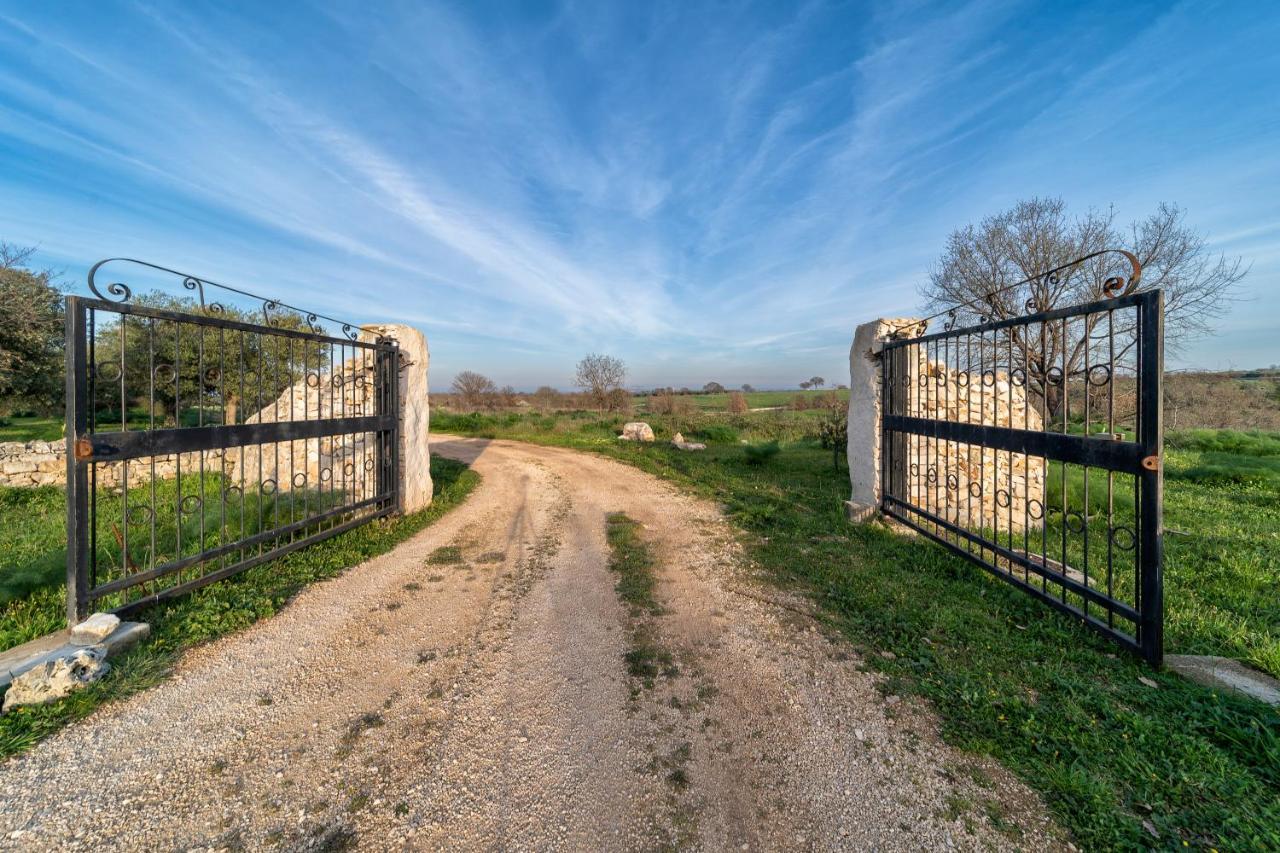 Agriturismo Tenuta Del Grillaio Акуавива деле Фонти Екстериор снимка